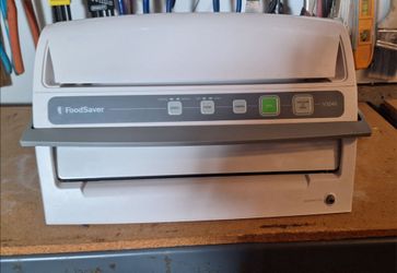 Foodsaver vacuum sealer