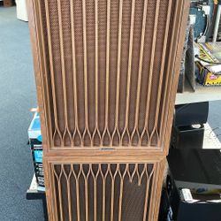 Vintage 1970’s Kenwood KL-888D 5 Way 6 Speaker System (1 Speaker Has Damaged Grill And Missing Cone Cover Piece)(70499189)