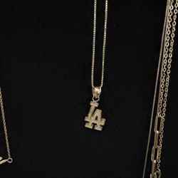 LA pendent
