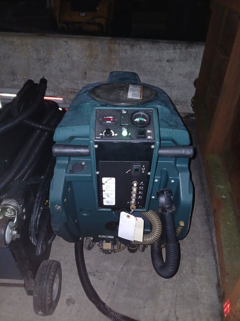 Nobels Industrial Floor Scrubber