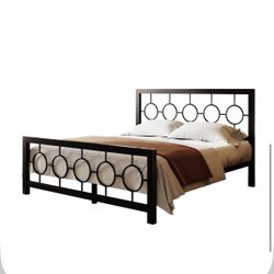 Avren Vintage Style Platform Bed, Queen Size - New In Box