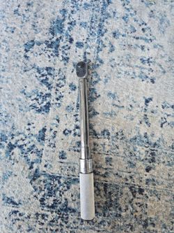 Snap on 3/8 click type torque wrench 20-100 ft. Lbs