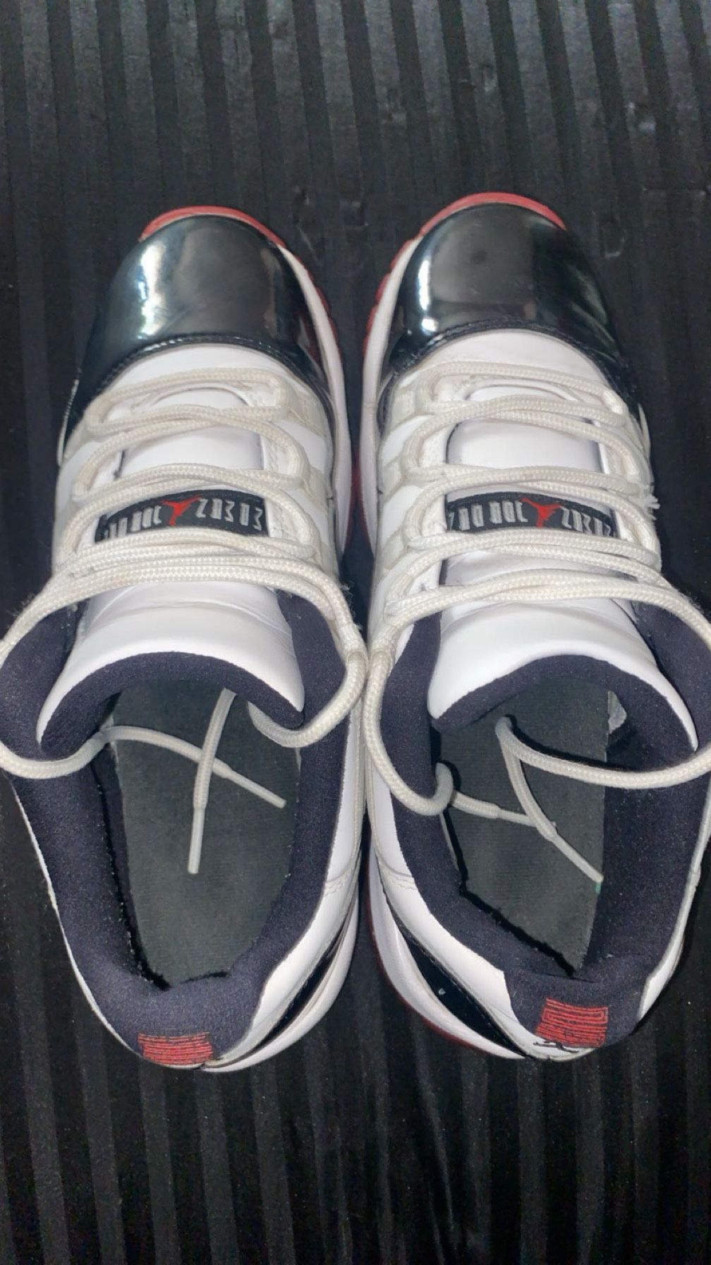 jordan 11 retro Low "Concord Bred"