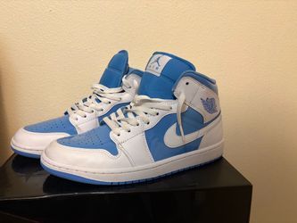 Air Jordan 1 Mid University Blue White
