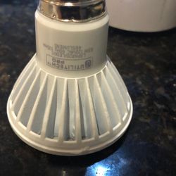 Ulitech Pro 5 Available $25 Each9.5 W 465 Lumens (MP)