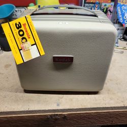 Kodak Brownie 300 8mm Movie Projector – WORKING 
Original Box & Tag