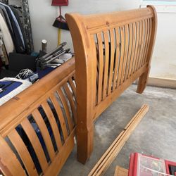 Queen Wood Sleigh Bed