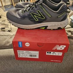 New Balance Sneakers 