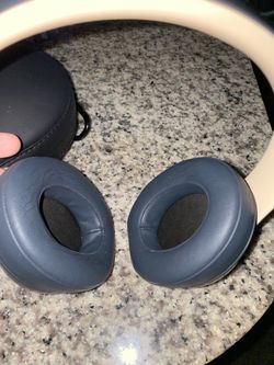 Beats Studio 3 grey ones