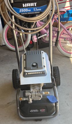 Used once Hart Pressure Washer