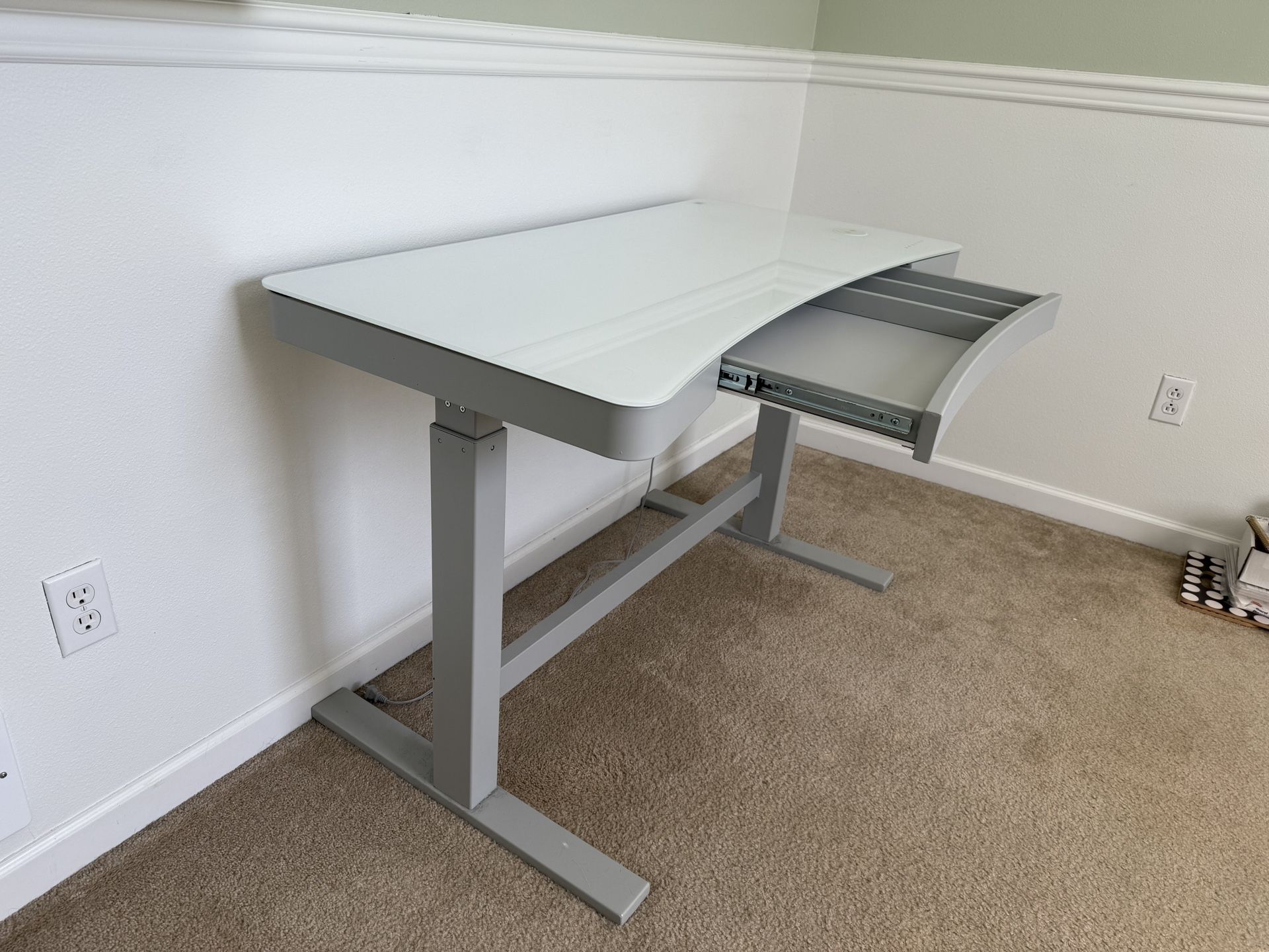 Adjustable Table