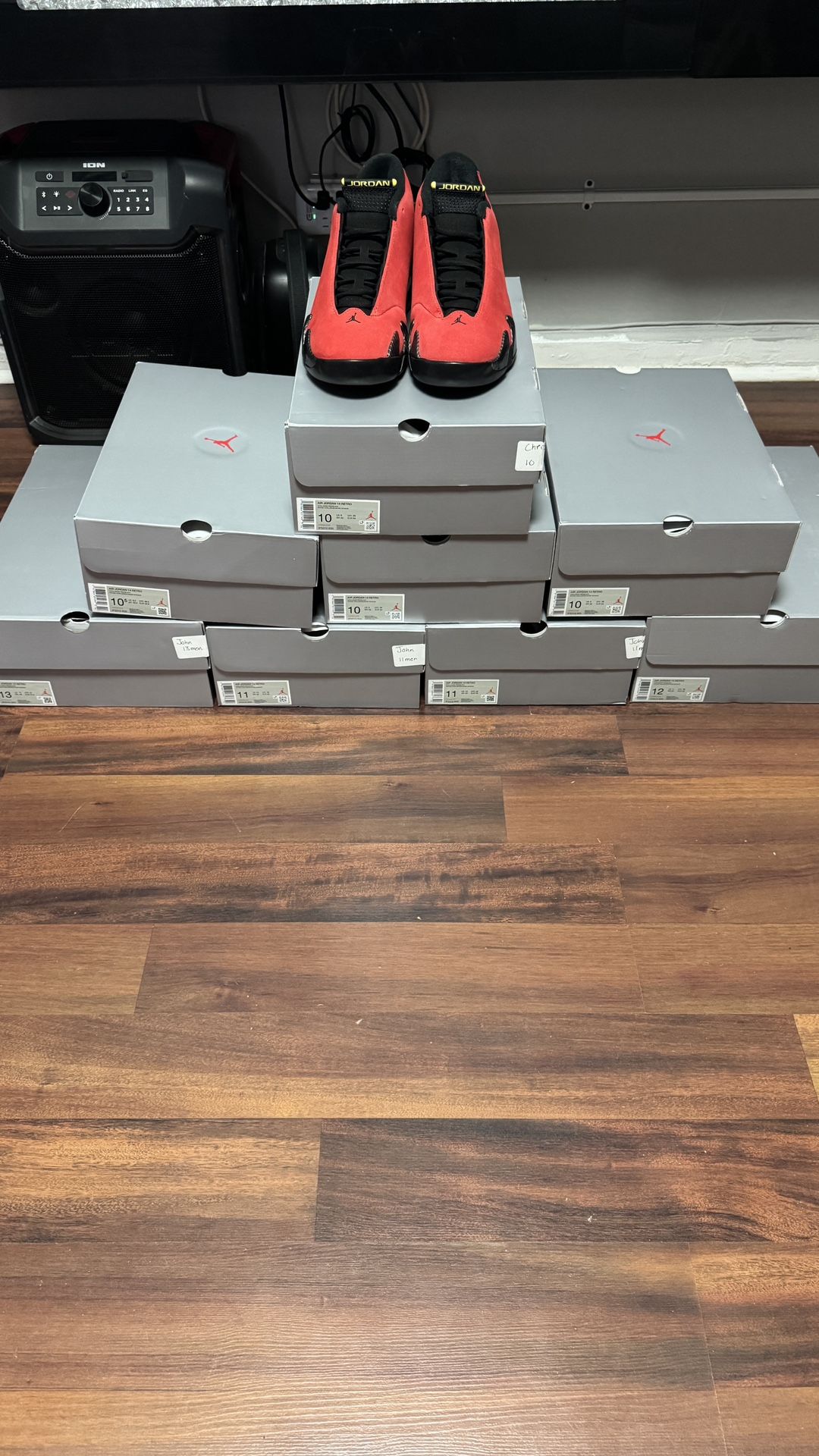 Air Jordan 14 Retro 2025 Ferrari