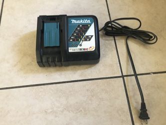 Makita Charger