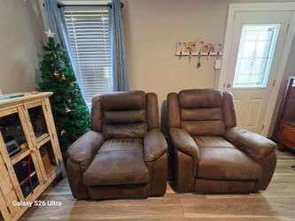 Ashley Zero Wall Recliner