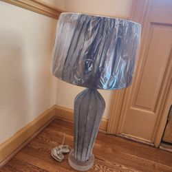 Surya Sloane Table Lamp..Size

16 x 16 x 31.5
..
Brand

Surya