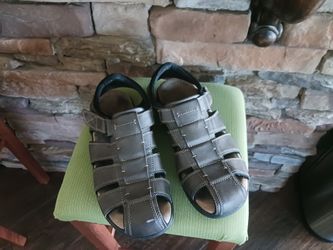 Men's Sandals Size 11 By Dockers