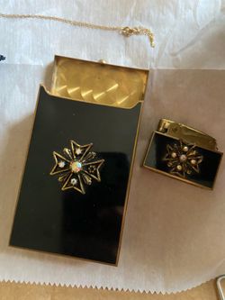 Vintage Cigarette Case & Lighter Pigeon