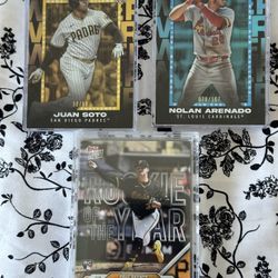 Topps Baseball Cards 