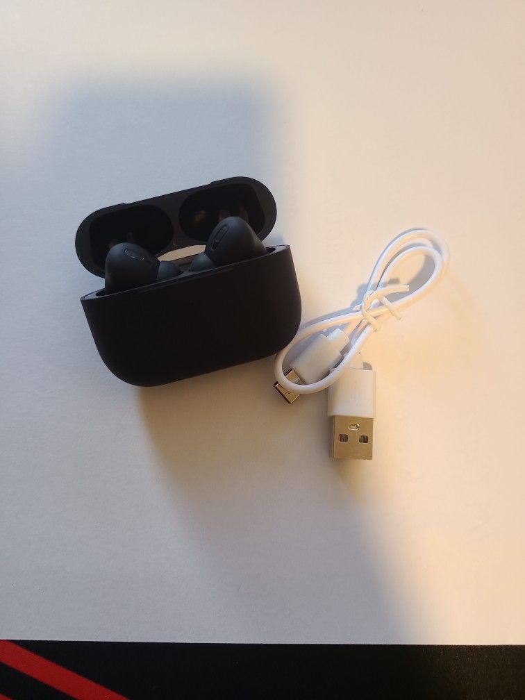 Black Earbuds