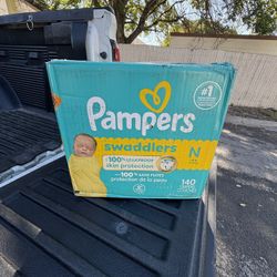 Pampers Swaddlers Newborn 140ct