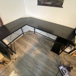 L Shape Gaming Desk