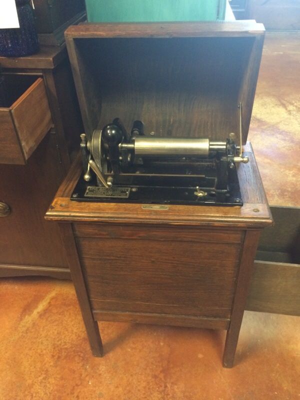 What a great find !! Antique Dictaphone / Shaving Machine from 1905