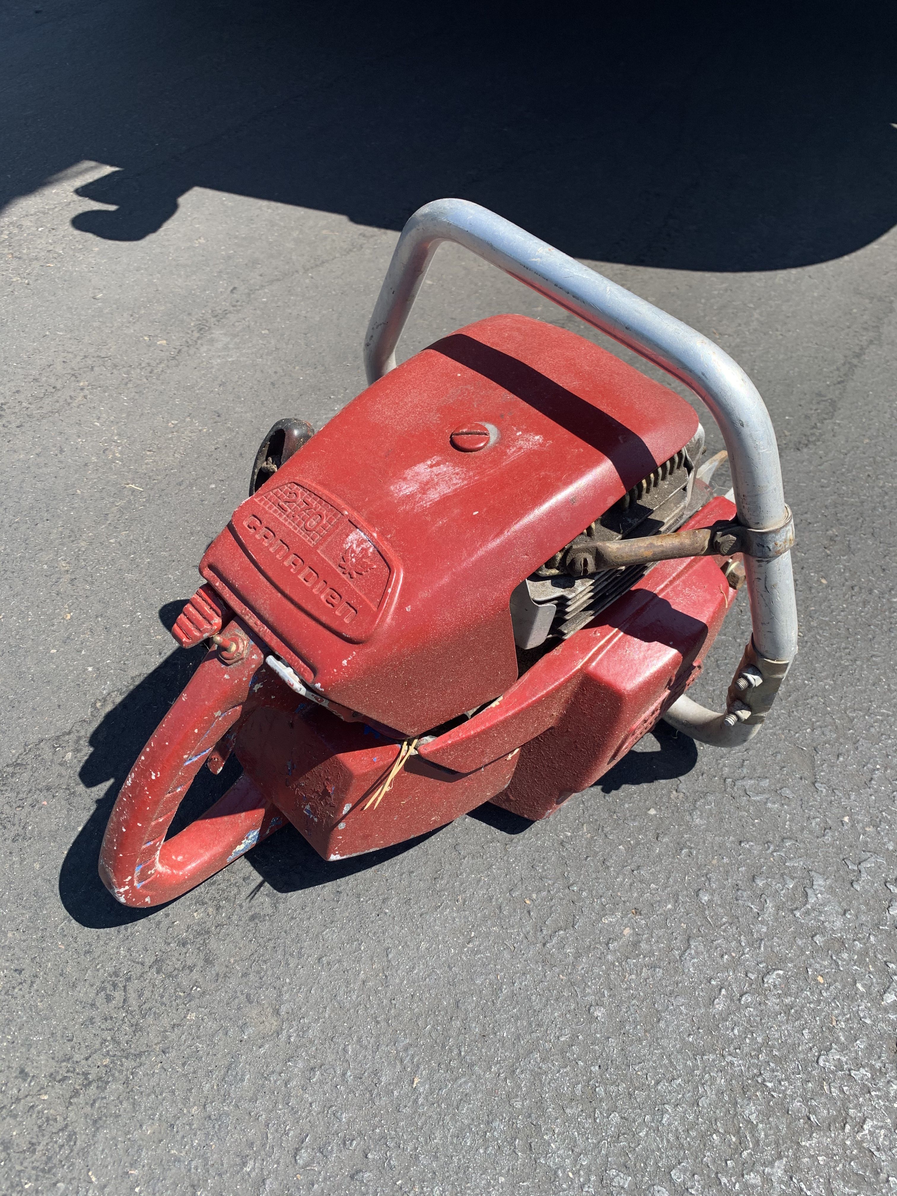 Vintage CANADIEN 270 Chainsaw Chain Saw