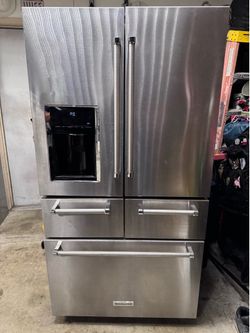 Kitchen aid Fridge