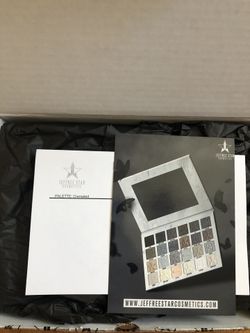 Jeffree Star Cosmetics CREMATED 24 Shade Eyeshadow Palette