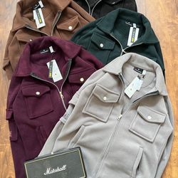 New Arrivals 🛬- Canada Goose Sweatshirt 