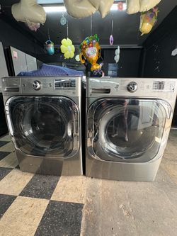 LG Front Load Washer and Dryer Set