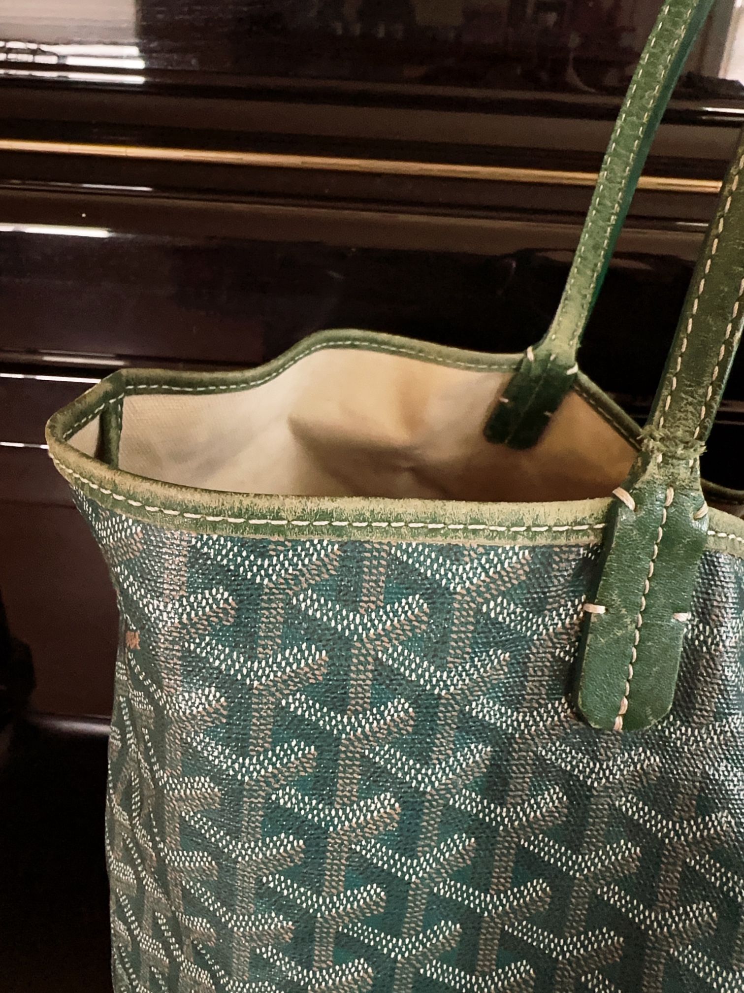 GOYARD Tote Bag Pouch SAINT LOUIS GM Yellow for Sale in Jupiter, FL -  OfferUp
