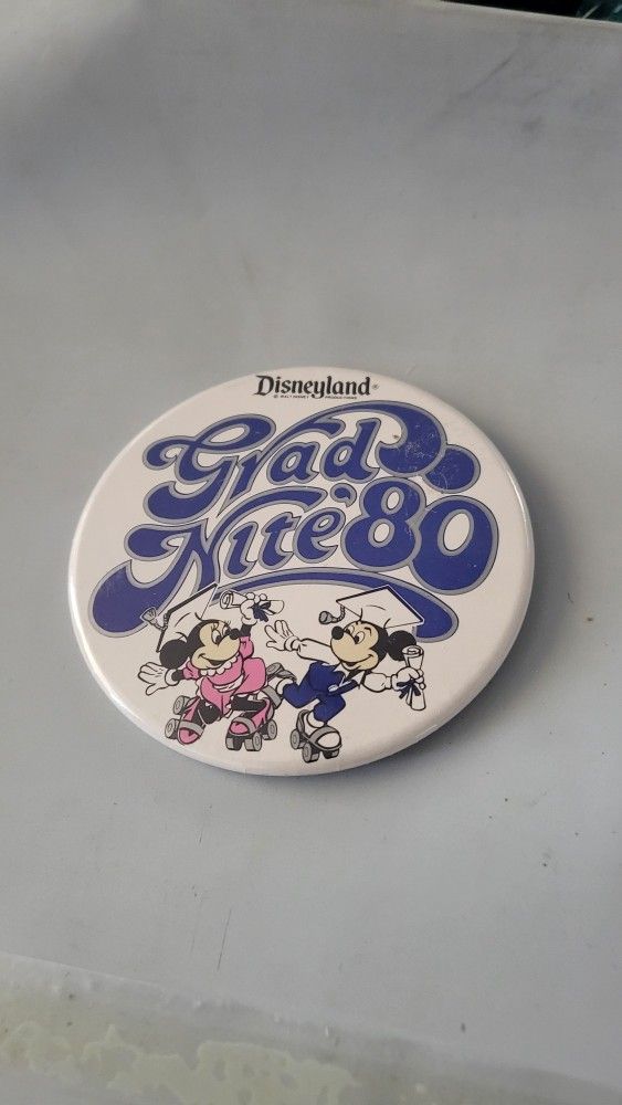 1980 Disneyland Grad Nite Mickey Minnie Mouse 80 Disney Pin Button