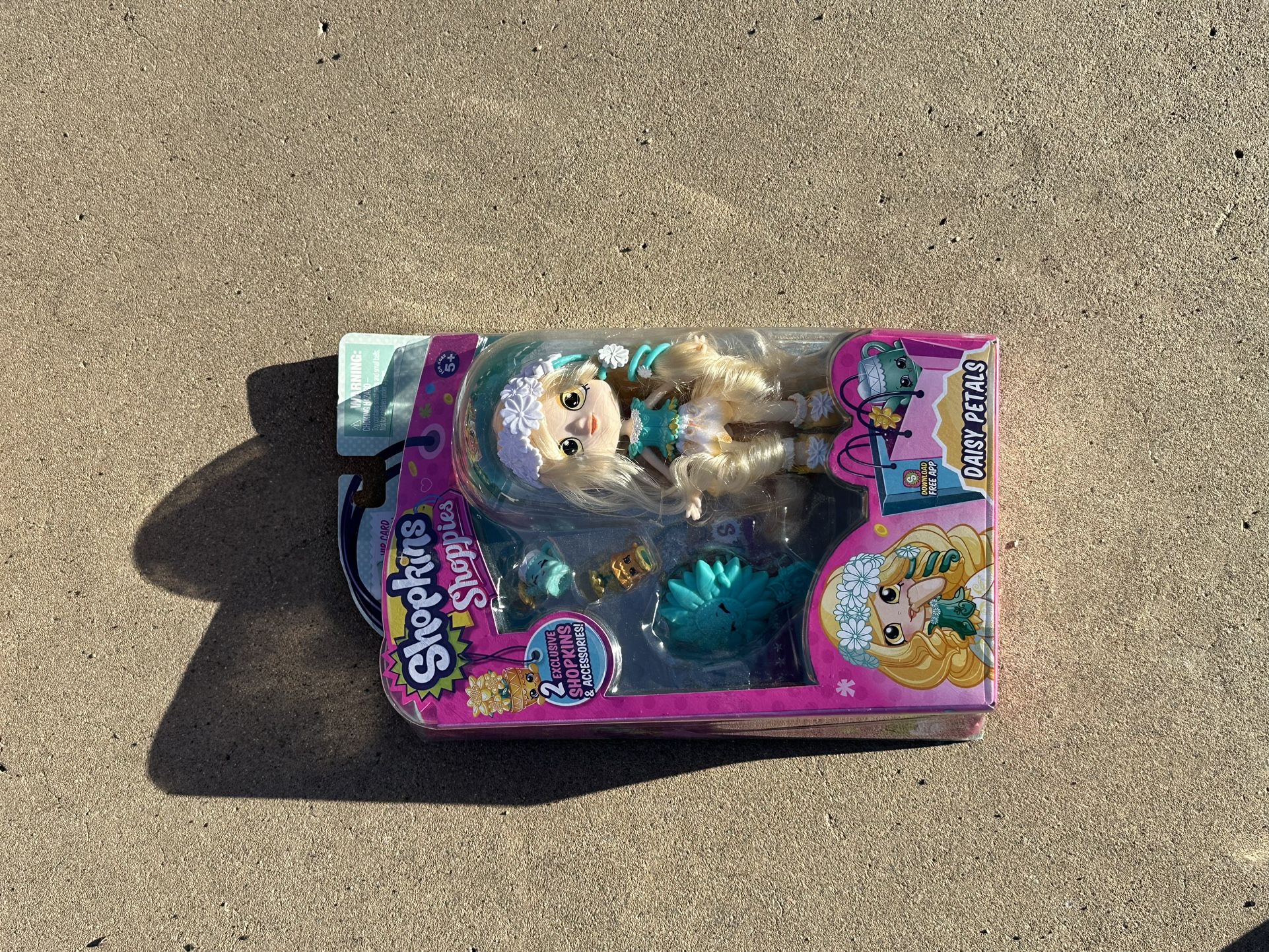 gemma stone, Walmart, exclusive, limited edition and daisy petal shopkin shoppy