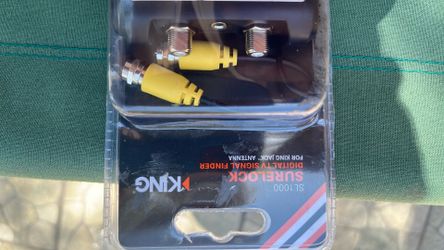 Digital signal finder