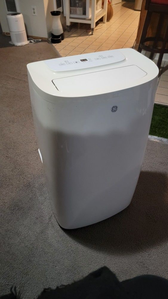 GE 10,000 BTU Portable Air Conditioner for Medium Rooms up to 350