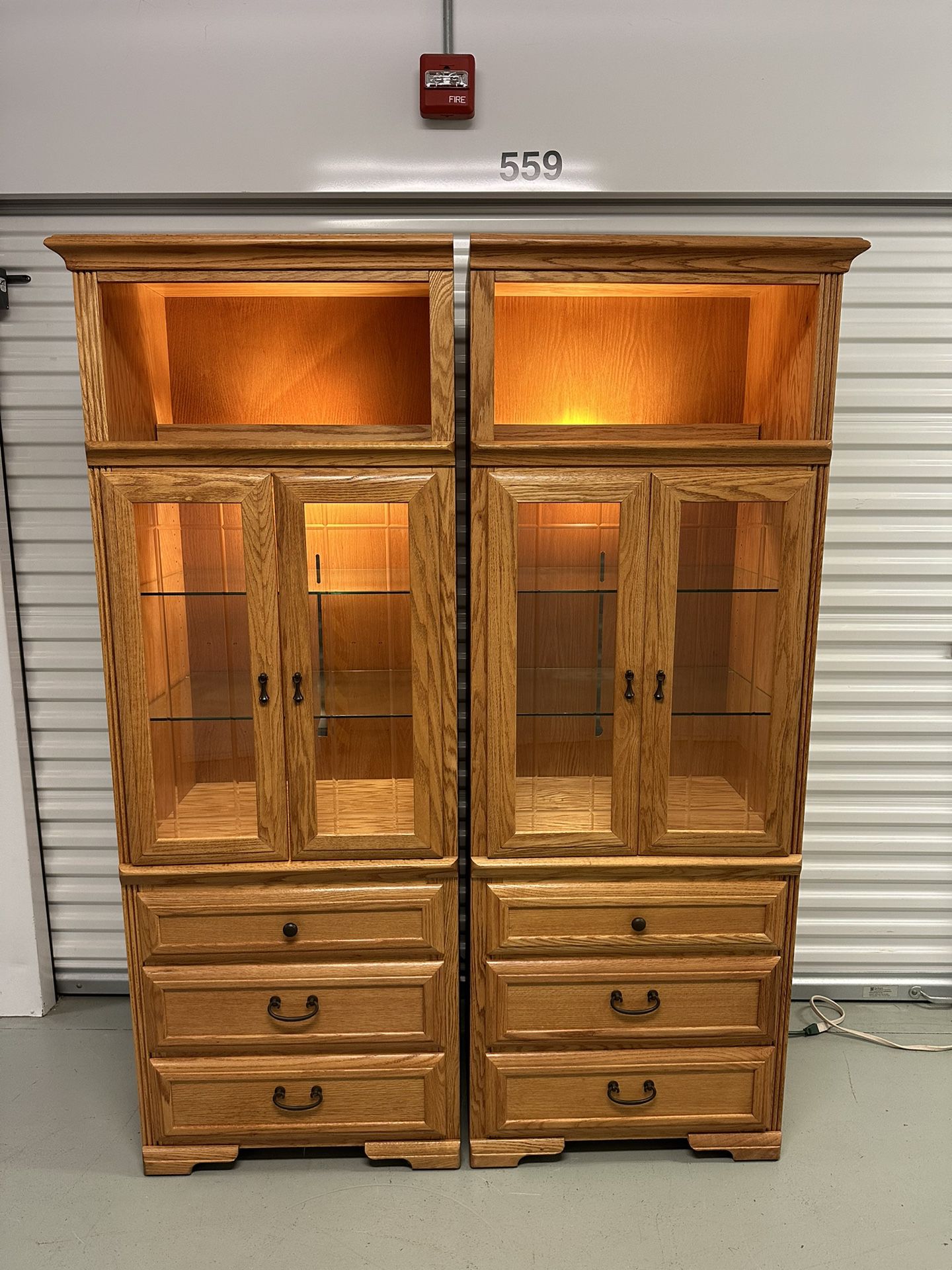 Set of 2 Lighted Display Curio Cabinets w/ Adjustable Shelves