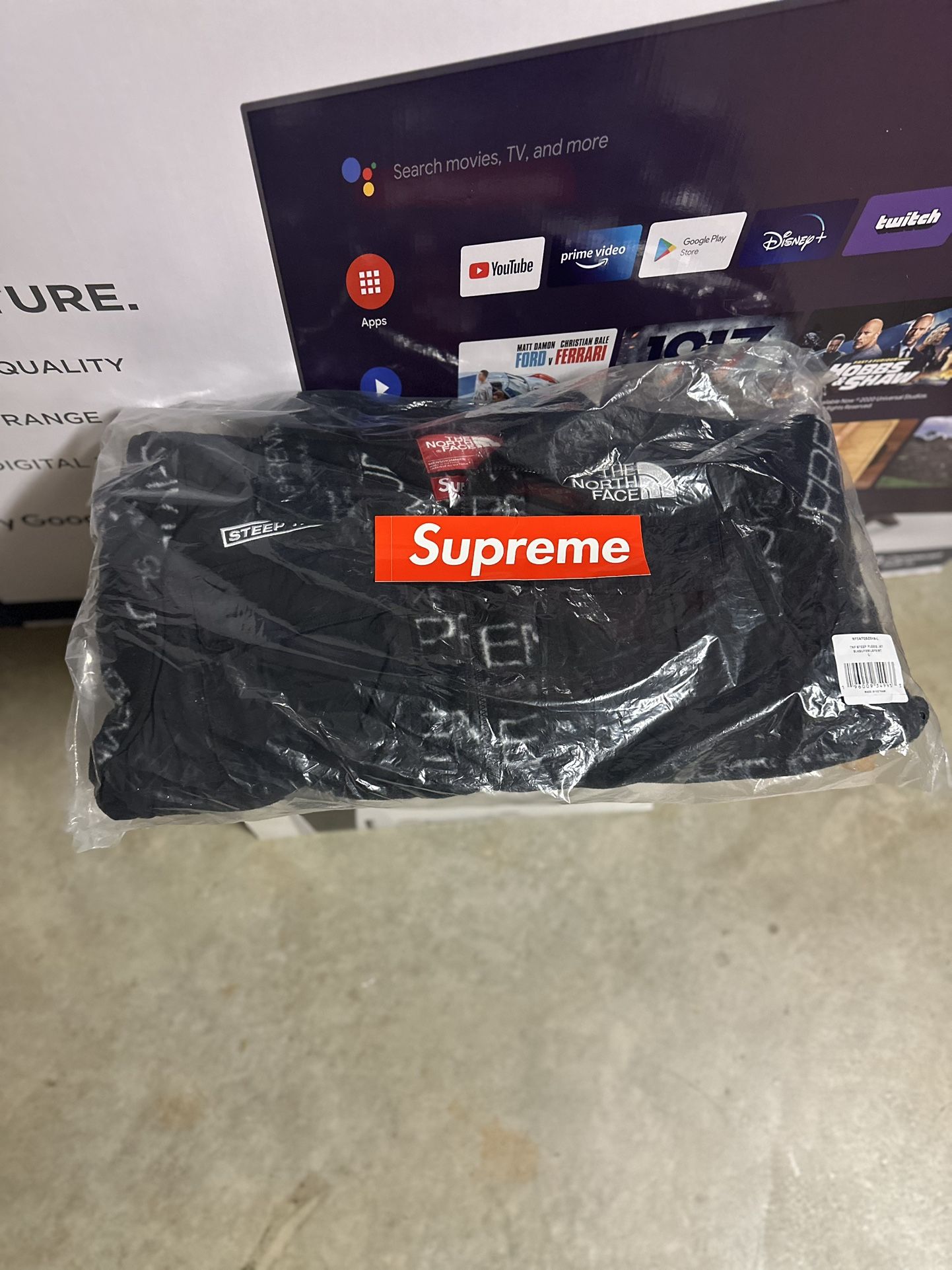 Supreme The North Face Fleece Jacket