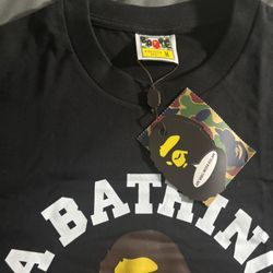BAPE A BATHING APE Black T-shirt Size M New With Tags