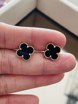 18k Gold Earring 