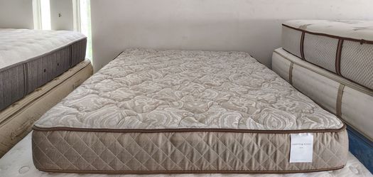 Queen Size Mattress (Colchón Queen Size)