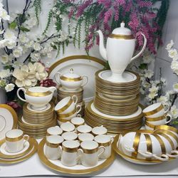 BEAUTIFUL WEDGWOOD BONE CHINA “ASCOT “– MADE IN ENGLAND 