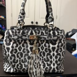 black and white leopard print purse