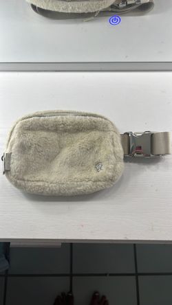 Lululemon belt bag