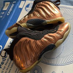 Nike Air Foamposite One Dirty Copper :size 7
