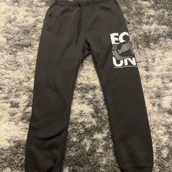 Ecko Men’s Sweatpants Size Small  