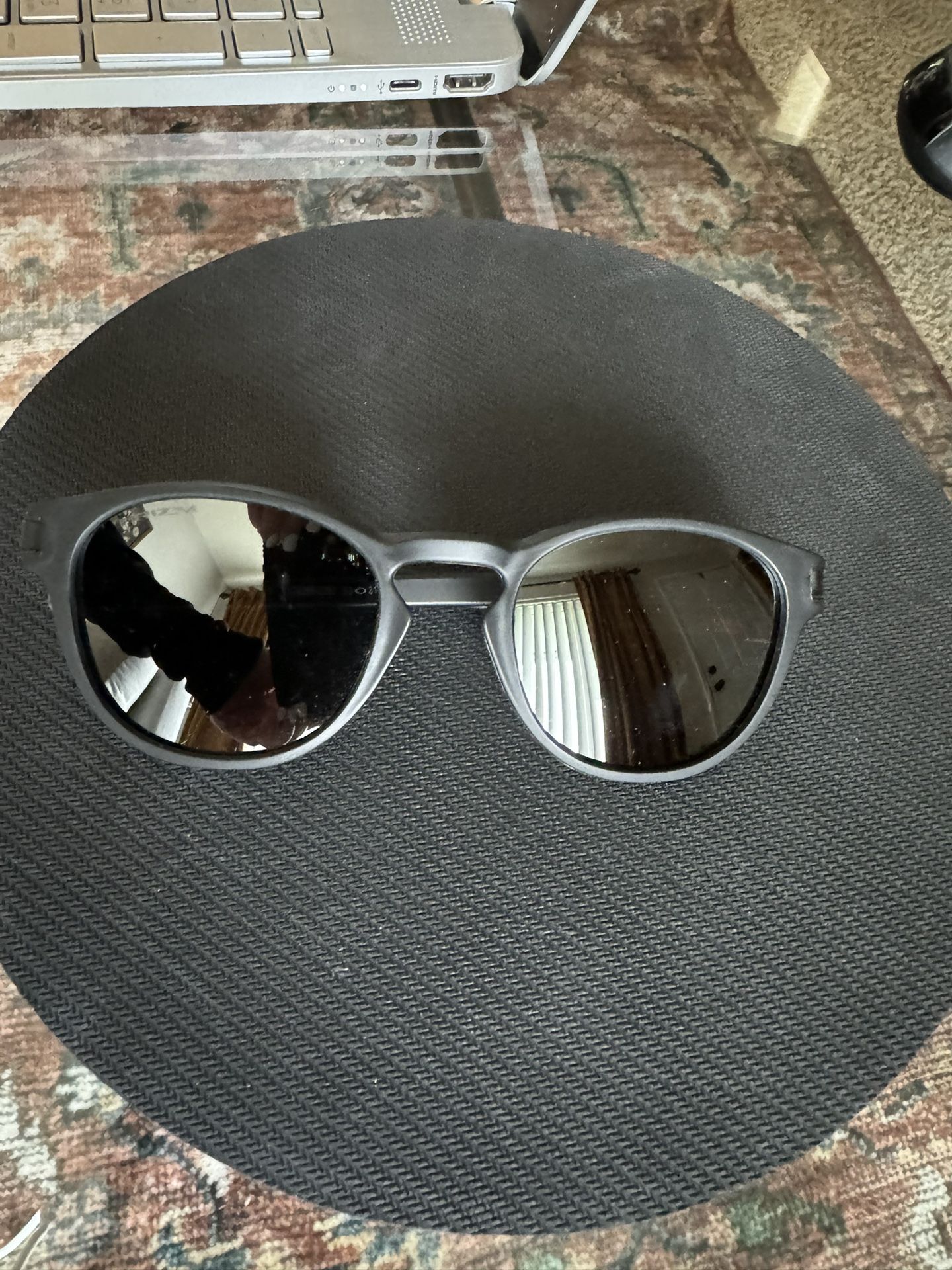 Maui Jim Unisex Sunglasses. Mirrored Item# B822-02MG