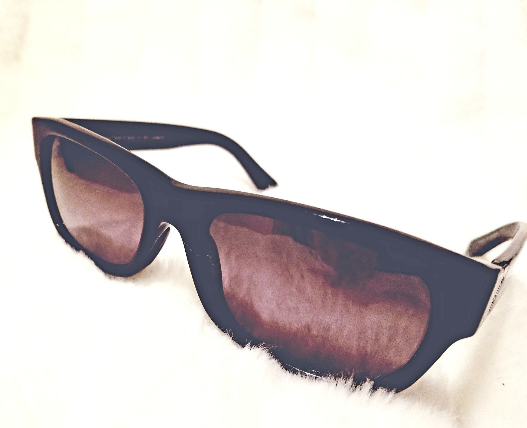Maui Jim Dive Deep MJ 242 02 Gloss Black Frame, great condition, make an offer