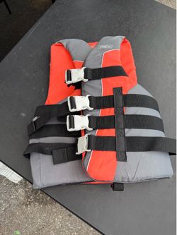 DBX Verve Vest Adult S/M Chest Size 32”-40” U.S. Coast Guard Approve Life Jacket!
