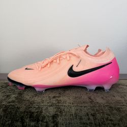 Nike Phantom GX 2 Elite FG Soccer Cleats